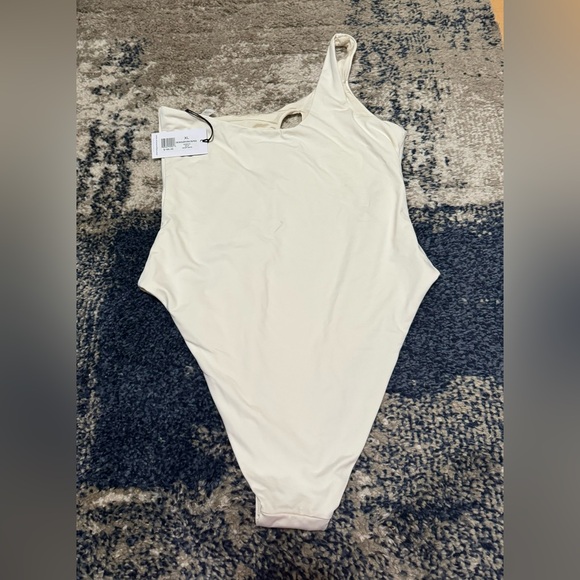 WeWoreWhat one shoulder o-ring one piece - Picture 4 of 5